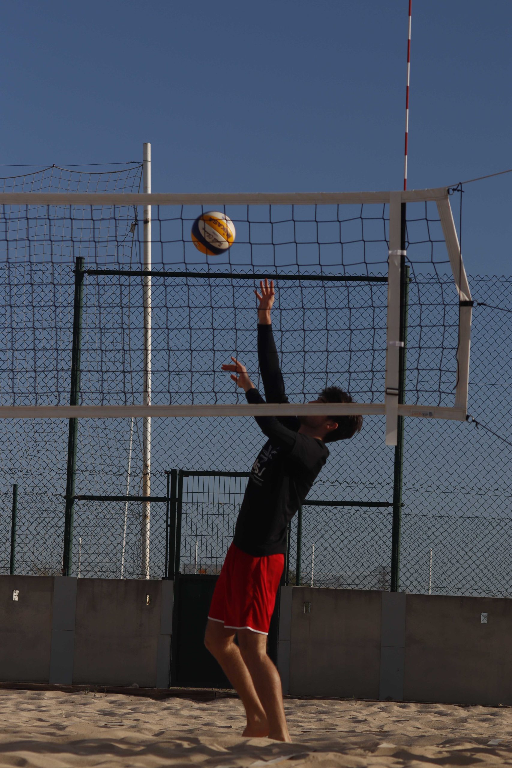 vive una experiencia única en rugby y voleibol en el iut, combinando deporte, aprendizaje y espíritu de equipo para desarrollar tus habilidades al máximo.